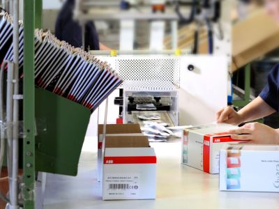 Assemblaggio meccanico e elettrico dei prodotti